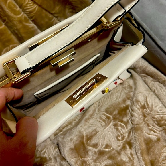 Hand bag - Picture 5 of 6